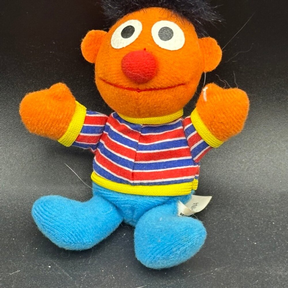 Vintage Sesame Street Ernie Plush Toy height 5 Inches